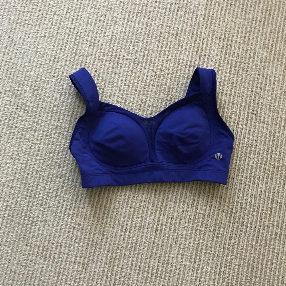 Lululemon Ta Ta Tamer sports bra (royal blue 2)